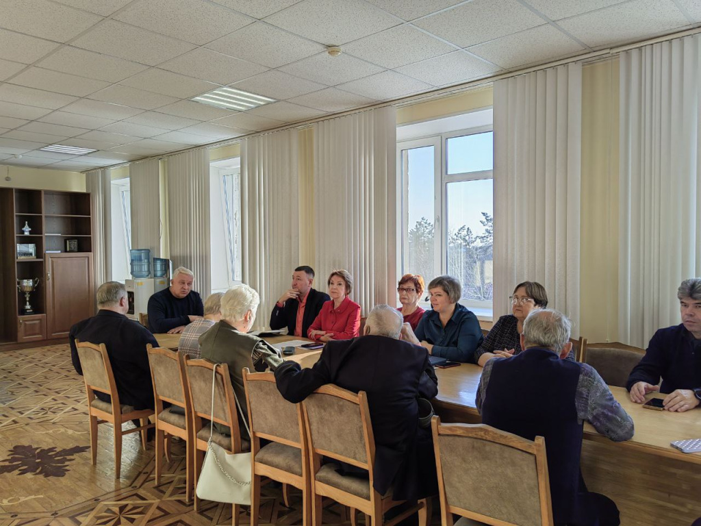 photo_5381842984418531153_y (1).jpg